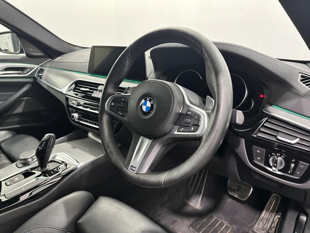 2018 BMW 5 Series - Photo 10