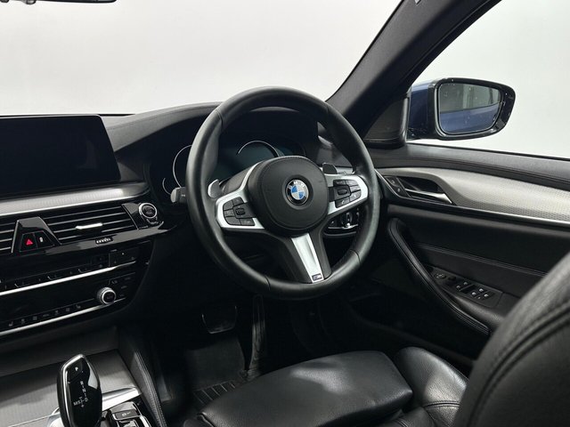 2018 BMW 5 Series - Photo 12