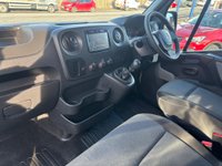 USED 2018 68 RENAULT MASTER 2.3 dCi 33 Business FWD MWB Medium Roof Euro 6 5dr Rear ramp. S/H, rev camera,NAV
