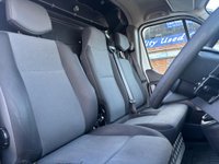 USED 2018 68 RENAULT MASTER 2.3 dCi 33 Business FWD MWB Medium Roof Euro 6 5dr Rear ramp. S/H, rev camera,NAV
