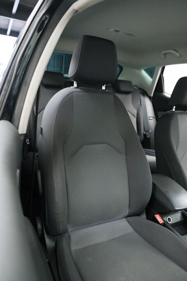 2018 SEAT LEON 1.6 TDI SE Dynamic Euro 6 (s/s) 5dr - Photo 12