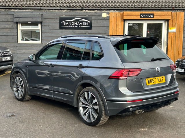 2017 Volkswagen Tiguan 2L R-Line 5dr - Photo 2