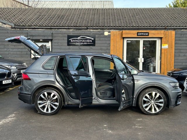 2017 Volkswagen Tiguan 2L R-Line 5dr - Photo 11