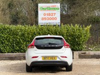 USED 2017 17 VOLVO V40 2.0 D2 Momentum Hatchback 5dr Diesel Manual Euro 6 (s/s)  DAB, Climate, Bluetooth