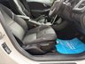 USED 2017 17 VOLVO V40 2.0 D2 Momentum Hatchback 5dr Diesel Manual Euro 6 (s/s)  DAB, Climate, Bluetooth