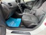 USED 2017 17 VOLVO V40 2.0 D2 Momentum Hatchback 5dr Diesel Manual Euro 6 (s/s)  DAB, Climate, Bluetooth