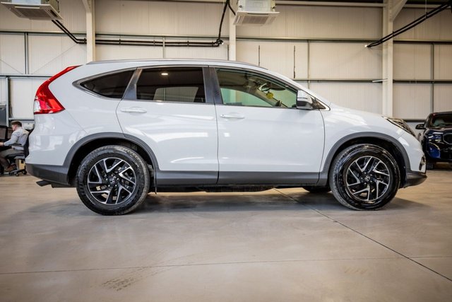 2016 Honda CR-V 2L SE Plus 5dr - Photo 11