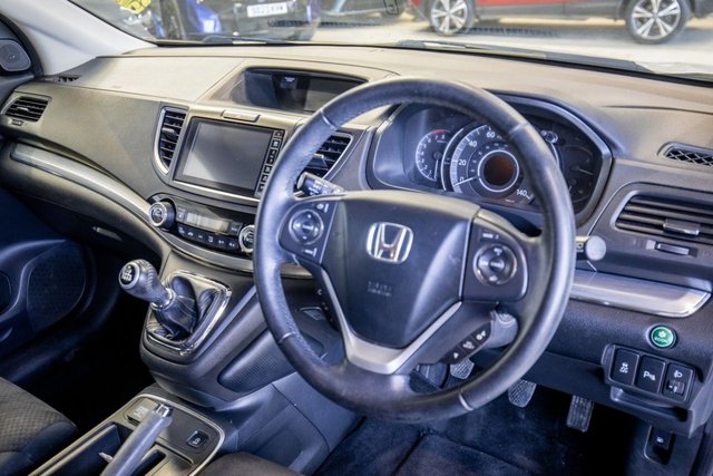 2016 Honda CR-V 2L SE Plus 5dr - Photo 2