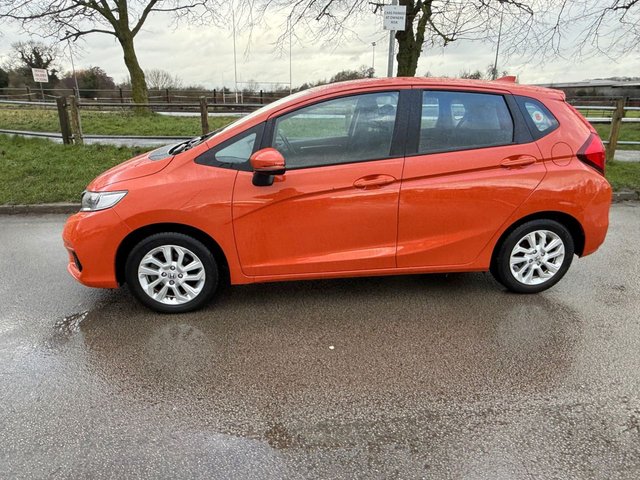 2018 Honda Jazz 1.3L SE Navi 5dr - Photo 2