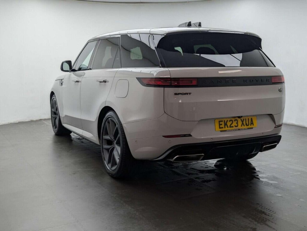 Used 2023 23 LAND ROVER RANGE ROVER SPORT 3.0 P440e 38.2kWh Dynamic SE SUV 5dr Petrol Plug-in Hybrid Auto 4WD Euro 6 (s/s) (440 ps) CLICK & COLLECT/HOME DELIVERY