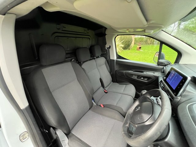 2020 PEUGEOT PARTNER 1.5 BlueHDi 950 Professional Long Panel Van 6dr Diesel Manual LWB Euro 6 (s/s) (100 bhp) - Photo 11