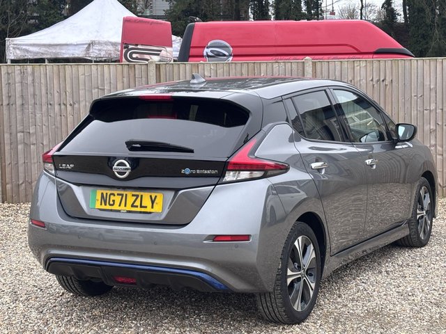 2022 NISSAN LEAF - Photo 5