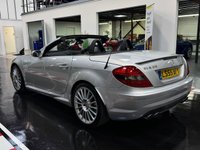 USED 2005 55 MERCEDES-BENZ SLK 5.4 SLK55 AMG Convertible 2dr Petrol 7G-Tronic (288 g/km, 360 bhp) 