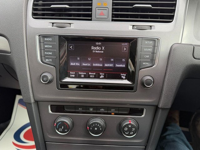 2015 Volkswagen Golf 1.6L Bluemotion 5dr - Photo 9