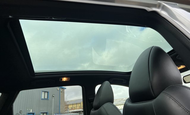 2017 NISSAN QASHQAI 1.5 dCi Tekna+ SUV 5dr Diesel Manual Euro 6 (s/s) (110 ps) - Photo 2