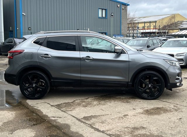 2017 NISSAN QASHQAI 1.5 dCi Tekna+ SUV 5dr Diesel Manual Euro 6 (s/s) (110 ps) - Photo 8