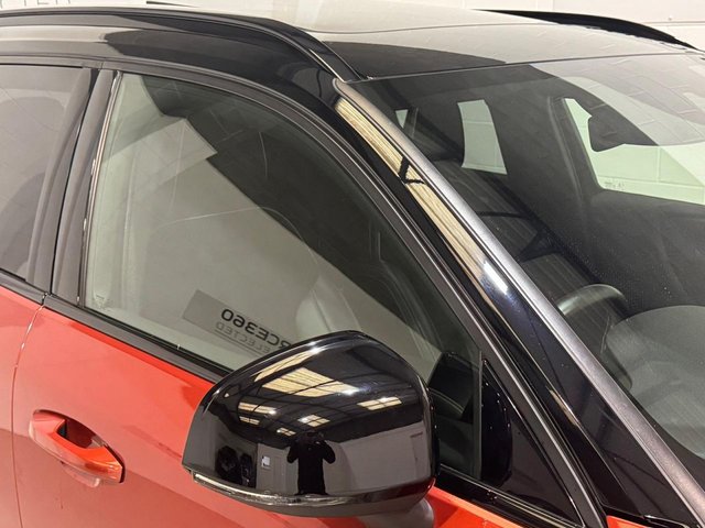 2021 VOLVO XC40 2021 1.5h T4 Recharge 10.7kWh R-Design SUV 5dr Petrol Plug-in Hybrid Auto Euro 6 (s/s) (211 ps) - Photo 12