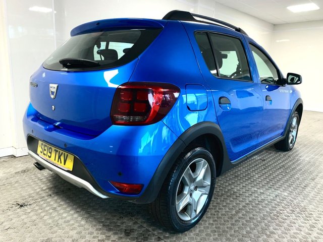 2019 Dacia Sandero Stepway 0.9L Comfort 5dr - Photo 2