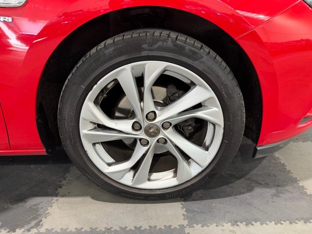 2017 VAUXHALL ASTRA 1.4i Turbo SRi Hatchback 5dr Petrol Manual Euro 6 (150 ps) - Photo 11