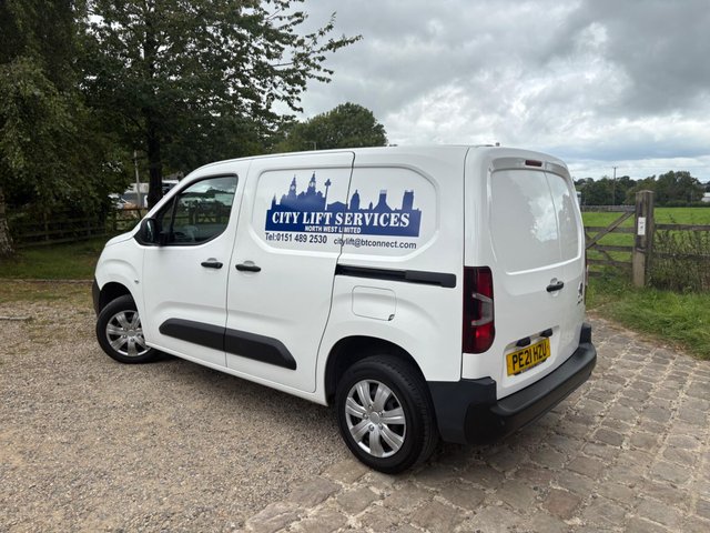 View our CITROEN BERLINGO