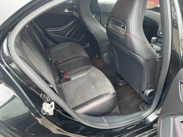 2017 Mercedes-Benz A-Class 1.5L Amg Line 5dr - Photo 11