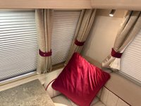 USED ELDDIS SUPREME 554 Transverse island bed, mover