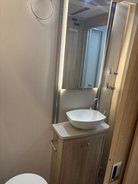 USED ELDDIS SUPREME 554 Transverse island bed, mover