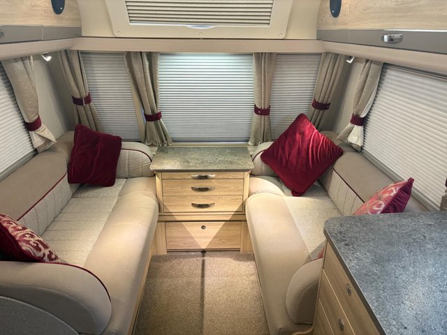 View our ELDDIS SUPREME 554