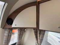 USED 2026 BAILEY PHOENIX + 640 Panther Fixed Island Bed! Motor mover