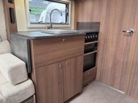 USED 2026 BAILEY PHOENIX + 640 Panther Fixed Island Bed! Motor mover