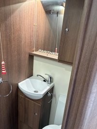 USED 2026 BAILEY PHOENIX + 640 Panther Fixed Island Bed! Motor mover