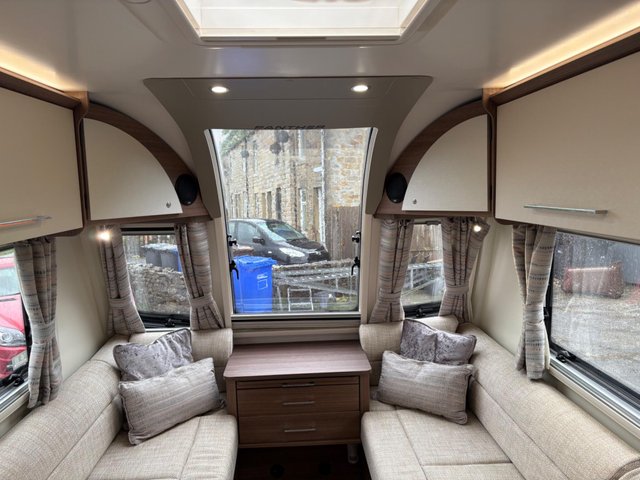 View our BAILEY PHOENIX + 640