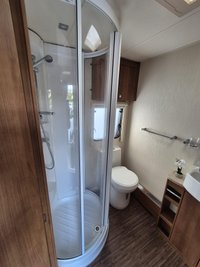 USED ELDDIS AFFINITY 482 Stunning 2 berth