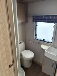USED COACHMAN FESTIVAL 520 Dealer Special, motor mover