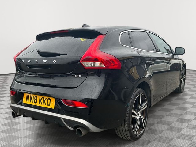 2018 VOLVO V40 - Photo 9