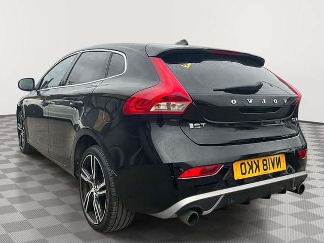 2018 VOLVO V40 - Photo 10