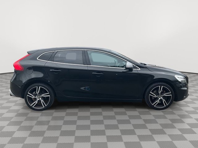 2018 VOLVO V40 - Photo 6