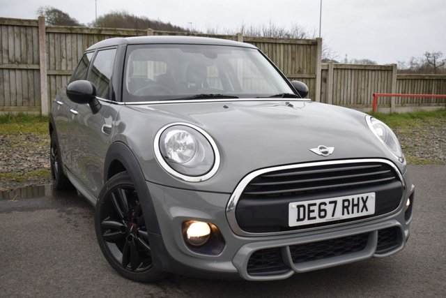 2017 MINI HATCH