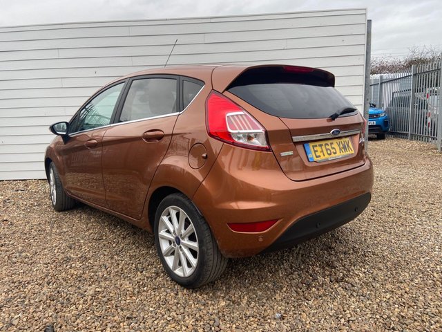 2016 FORD FIESTA 1.0T EcoBoost Titanium Hatchback 5dr Petrol Manual Euro 6 (s/s) (100 ps) - Photo 5