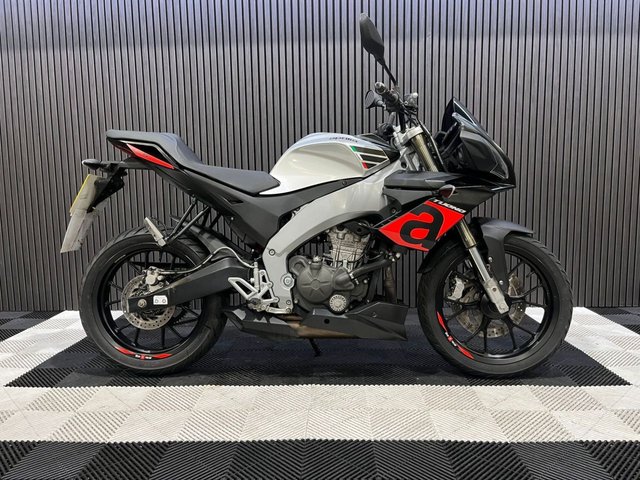 View our APRILIA TUONO 125