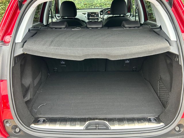 2018 PEUGEOT 2008 - Photo 9