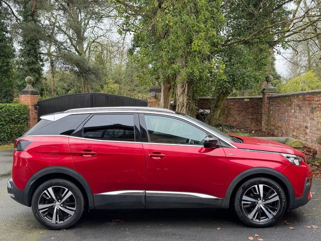 2018 PEUGEOT 3008 - Photo 8