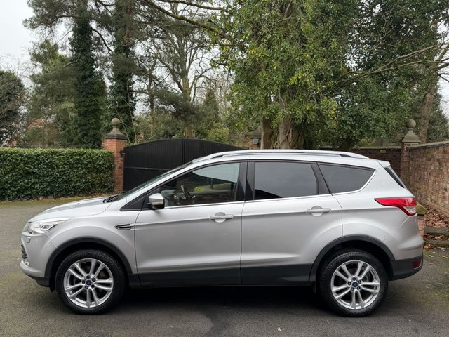 2016 FORD KUGA - Photo 3
