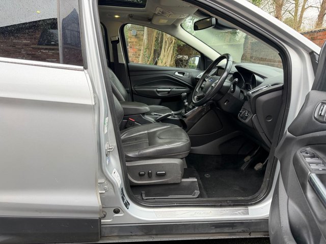 2016 FORD KUGA - Photo 11