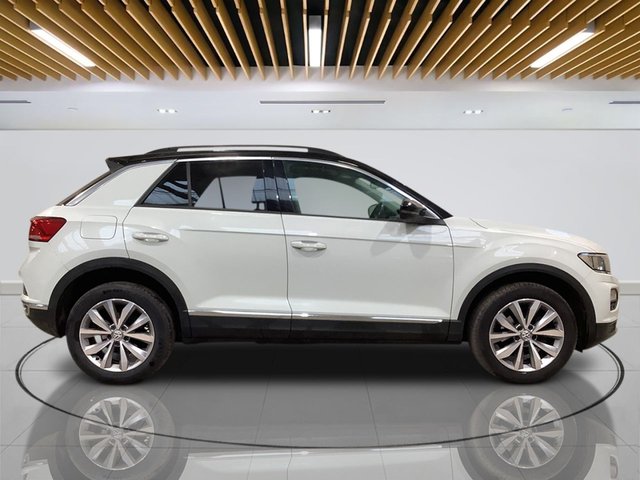 2020 Volkswagen T-Roc 1L Design 5dr - Photo 9