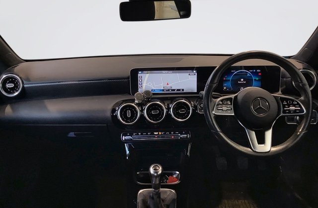 2020 Mercedes-Benz A-Class 1.3L Sport 4dr - Photo 3
