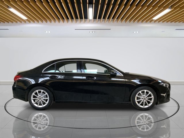 2020 Mercedes-Benz A-Class 1.3L Sport 4dr - Photo 9