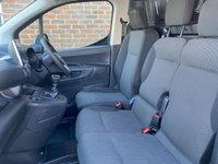 USED 2023 73 VAUXHALL COMBO CARGO PRO VAN 2300  L1 H1 1.5 TD 100PS One Company Owner, 58,000 Miles,  Loads Of Standard Features Including Air Con, Dual Passengers Seat (3 Seater) Touchscreen Stereo With SatNav, Rear Camera & Loads More!