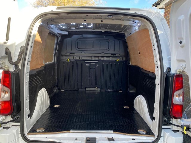 2023 VAUXHALL COMBO - Photo 9