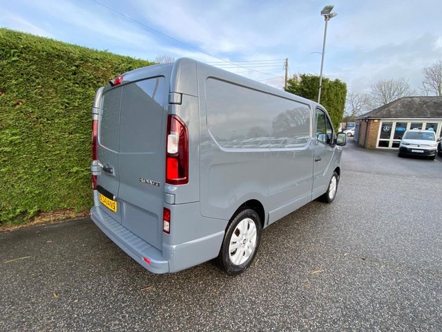 2026 RENAULT TRAFIC - Photo 10
